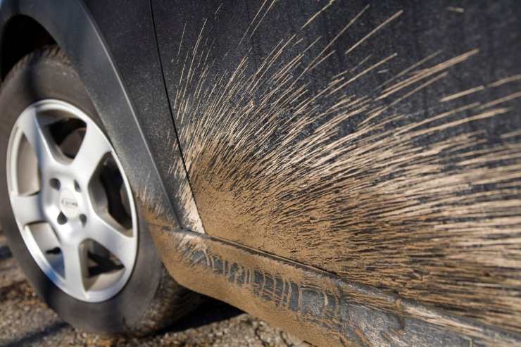 Auto sporca novità targa
