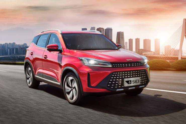 EMC6 novità SUV cinese