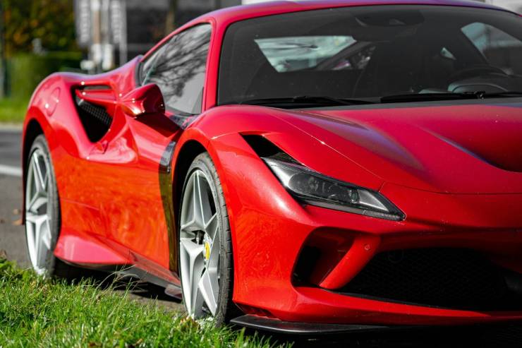 Ferrari Borsa problemi auto