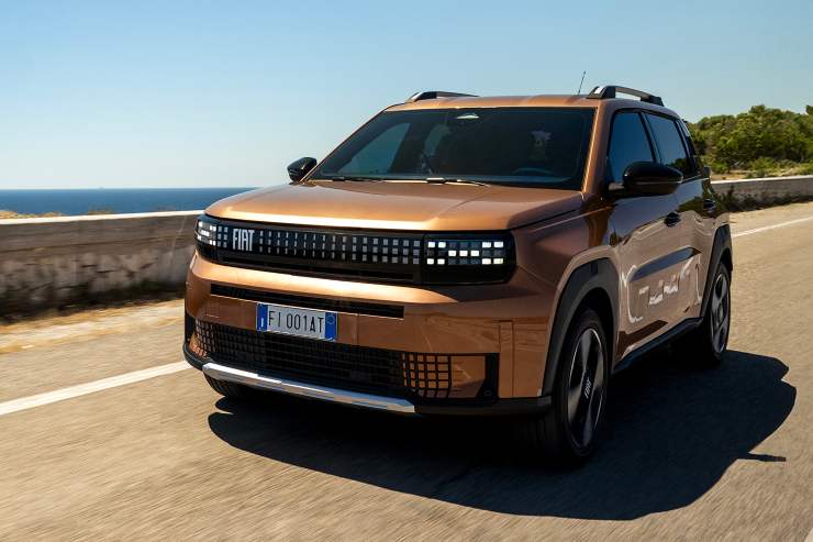 FIAT Grande Panda auto sconto elettrica