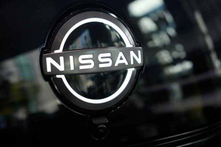 nissan logo