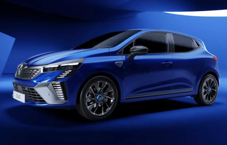 Renault Clio novità auto motore