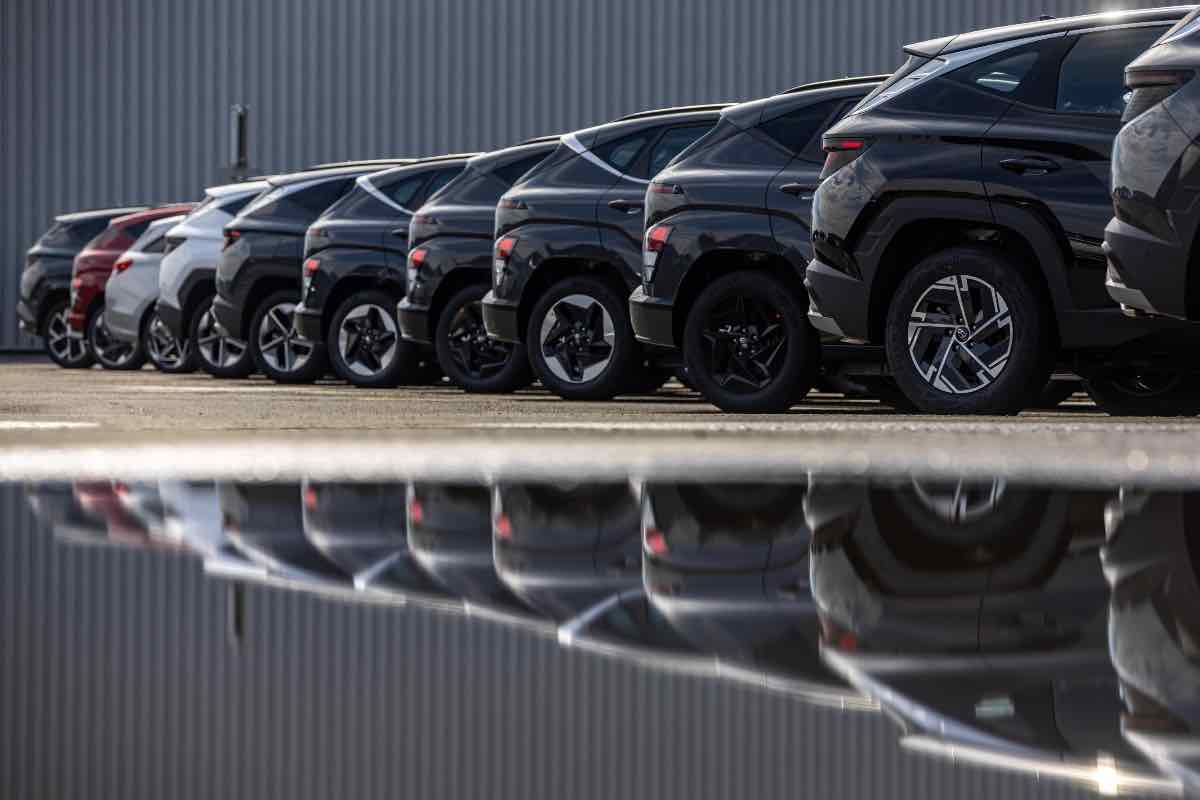 Mercato auto sempre più in crisi