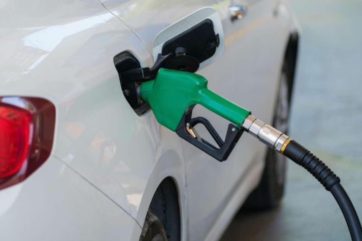 Auto l'Italia ha deciso su quale carburante puntare