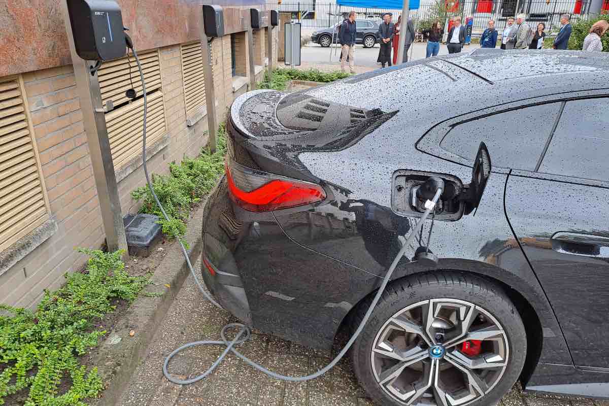 Auto elettrica il colosso è nei guai