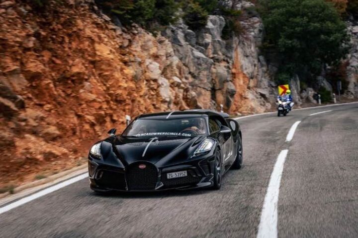 Bugatti La Voiture Noire da 18 milioni di dollari