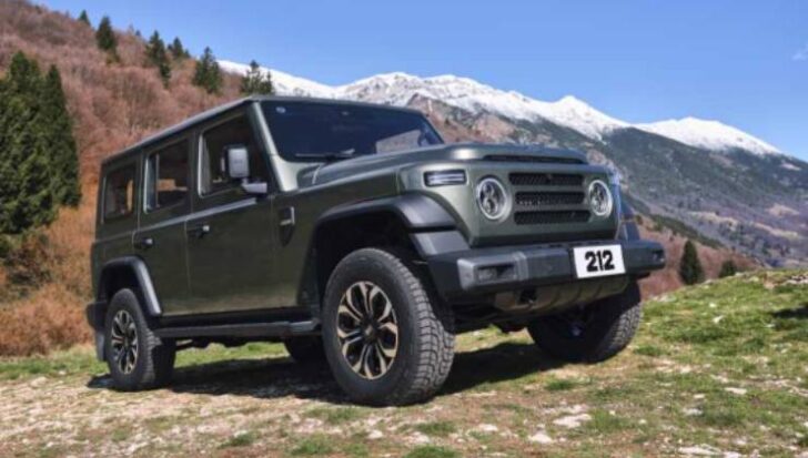 L'EMC 212 su un tratto sterrato