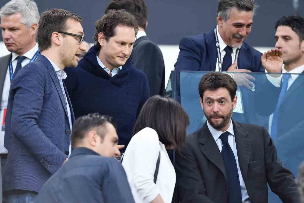 La famiglia Agnelli sugli spalti a Torino