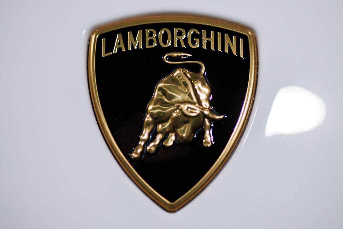 Lamborghini manovra folle