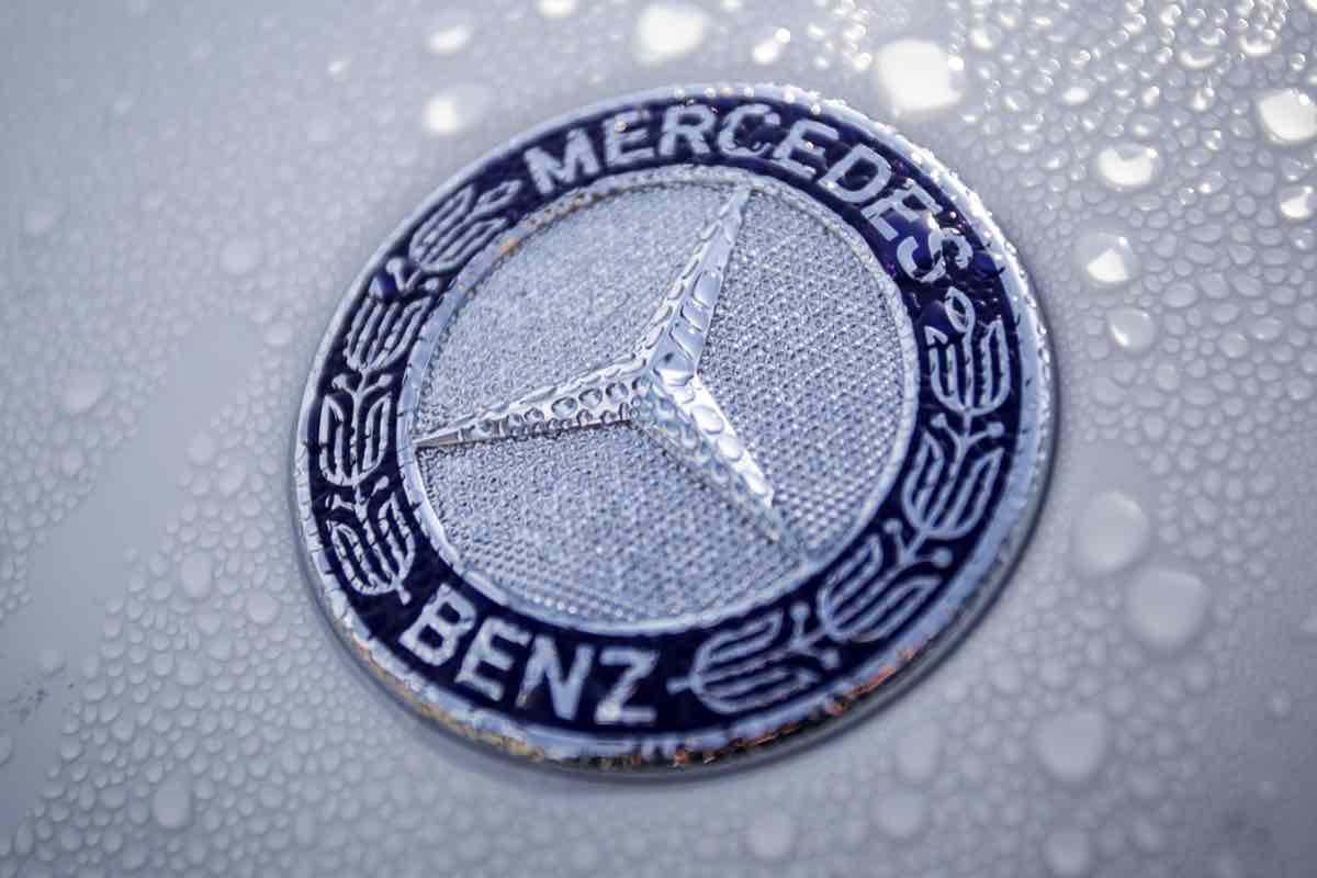 Mercedes arriva la smentita ufficiale