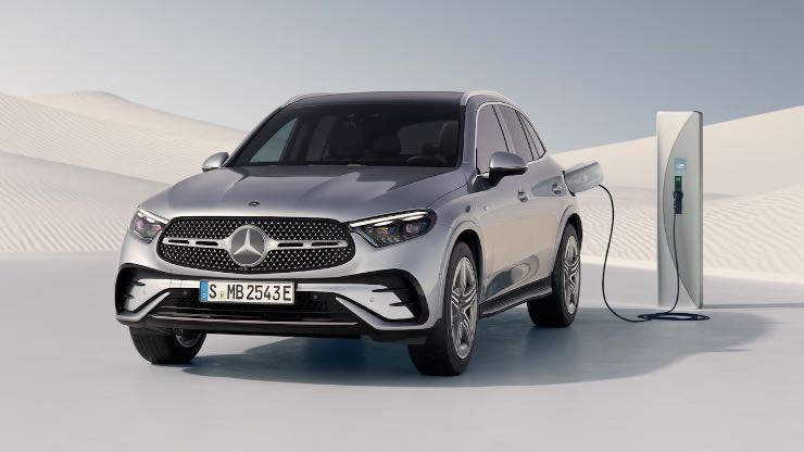 Mercedes Plug-In Hybrid nessun motore BMW