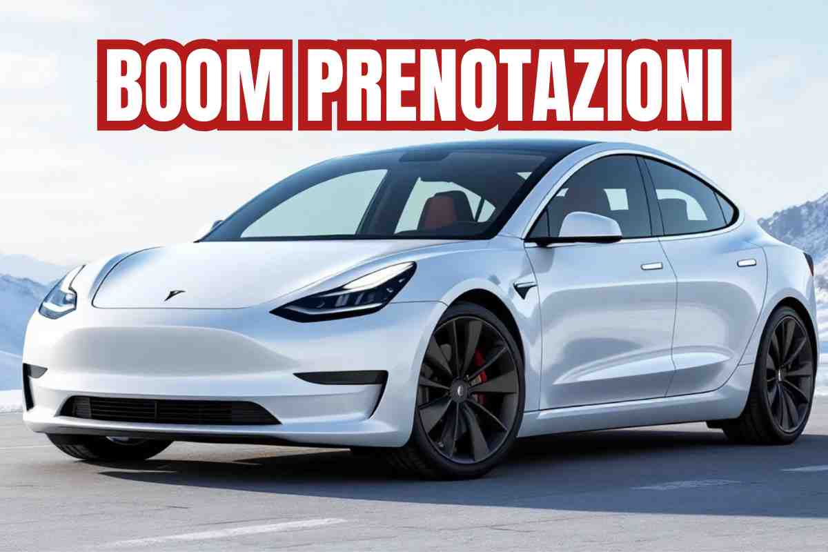 Boom di prenotazioni per guidare una Tesla gratis