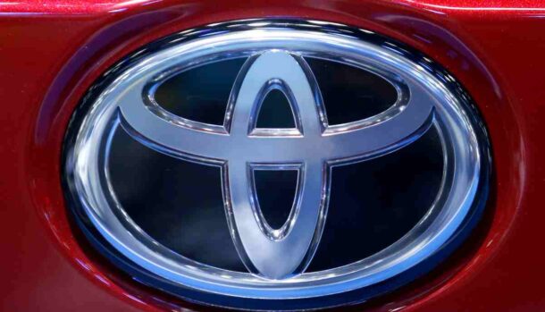 Toyota si fa una baby Jeep