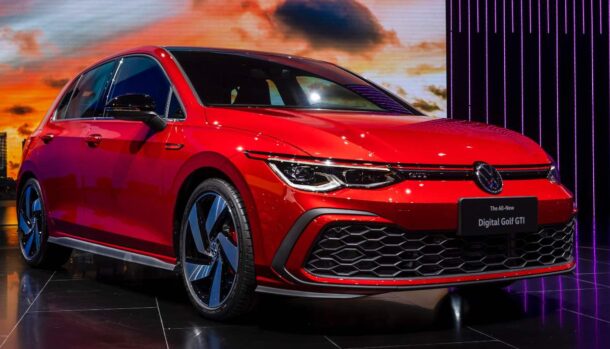 Volkswagen Golf da Hermes gli ridono in faccia