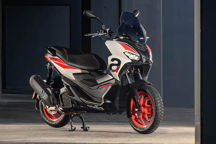 Scooter Aprilia SR GT
