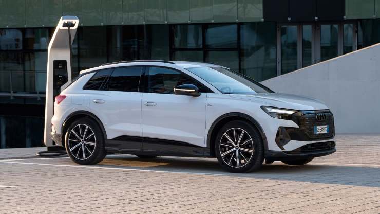 Audi Q4 etron auto 5 stelle