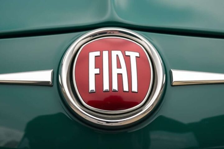 Finalmente un'auto sotto i 10.000 euro e non è una qualunque: la FIAT più glamour di sempre è un super promo