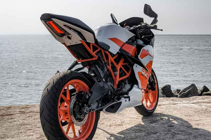KTM novità Bajaj produzione sede Europa