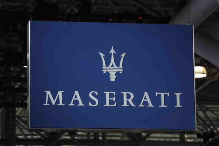 maserati logo