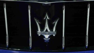 maserati logo