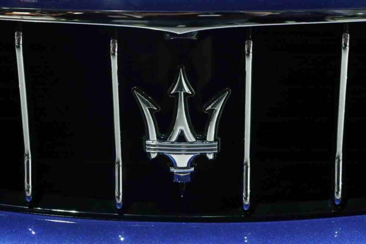 maserati logo