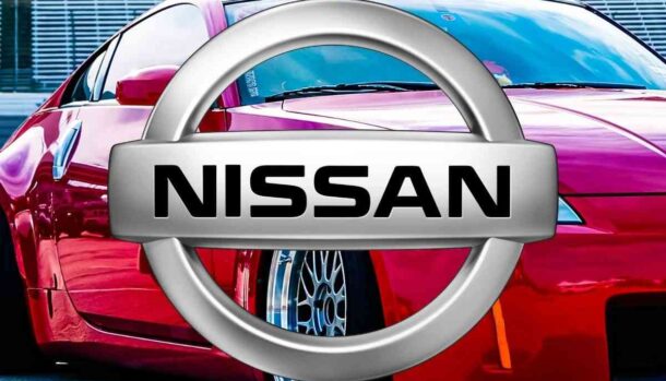 Poggiatesta Nissan novità problemi