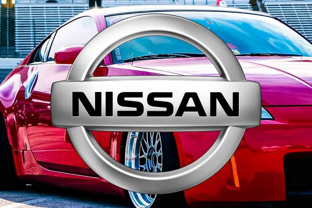 Poggiatesta Nissan novità problemi