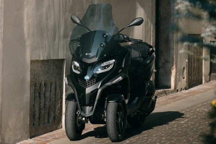 Piaggio MP3 400 Sport novità