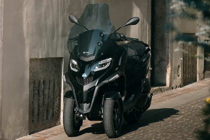 Piaggio MP3 400 Sport novità