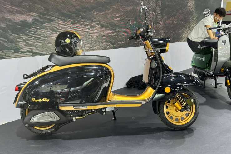 Lambretta Cina novità scooter Royal Alloy JPS Series