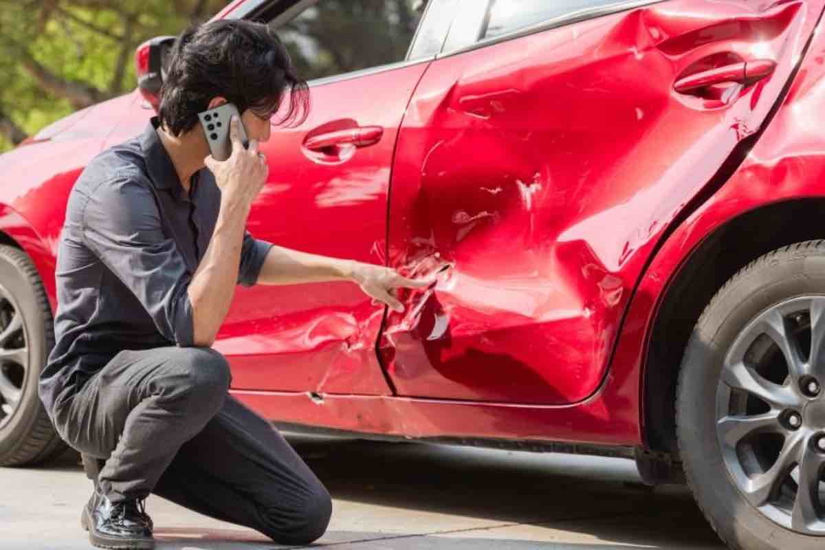 Auto incidentata trucco per scoprirlo