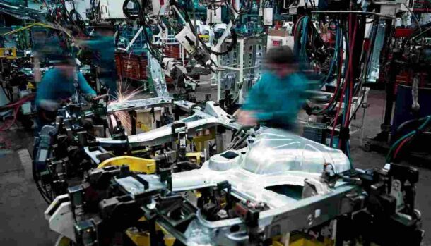 Automotive in ginocchio