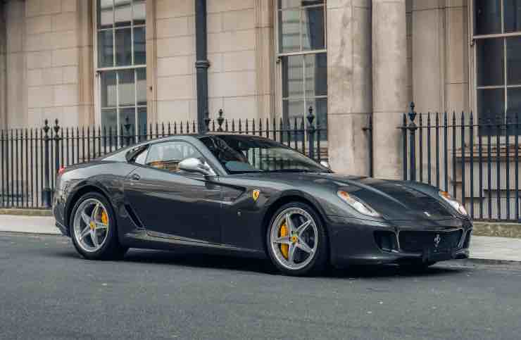 Ferrari 599 GTB Fiorano con firma di Montezemolo