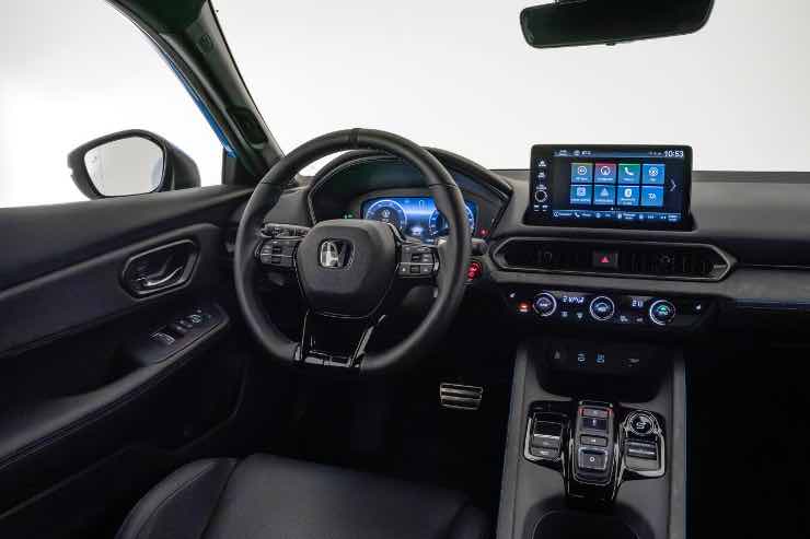 Honda Prelude interni tutti i dettagli