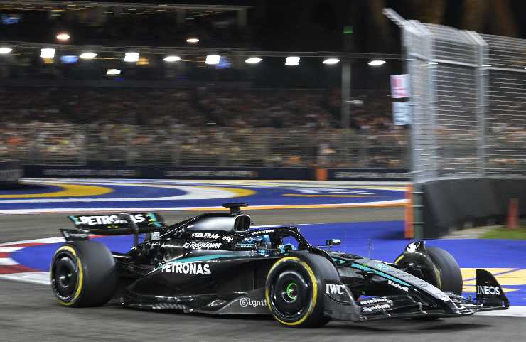 La Mercedes in pista nel GP di Singapore