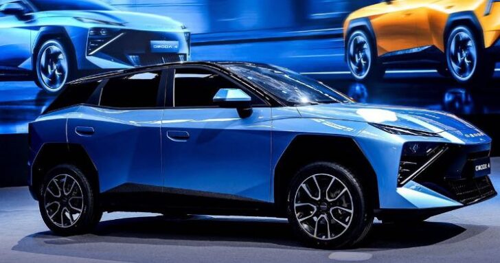 Omoda 4 tutti i dettagli