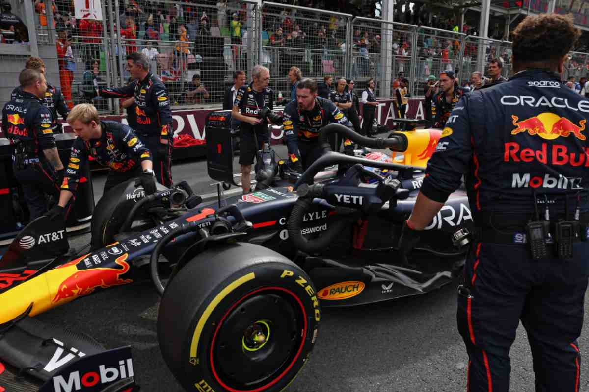 La Red Bull in griglia di partenza