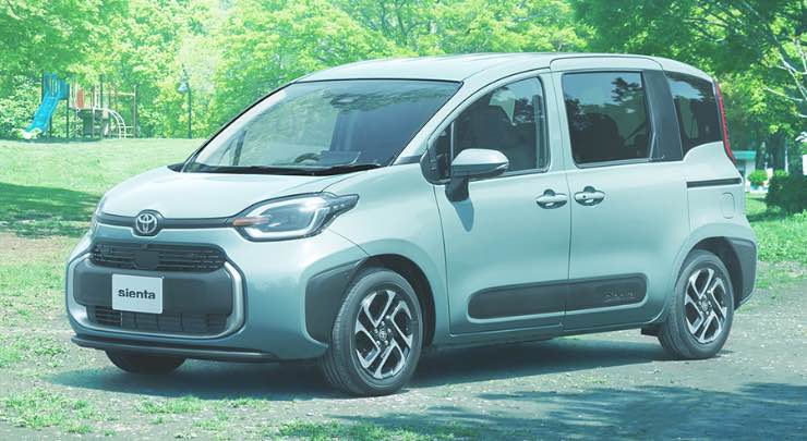 Toyota Sienta copia della Panda