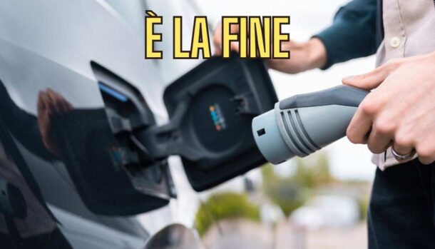 Auto elettriche, arriva la parola fine: si avvicina una vera e propria catastrofe per il settore