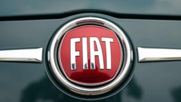 Problemi in casa FIAT, il modello più iconico riceve un richiamo: ecco cosa non va