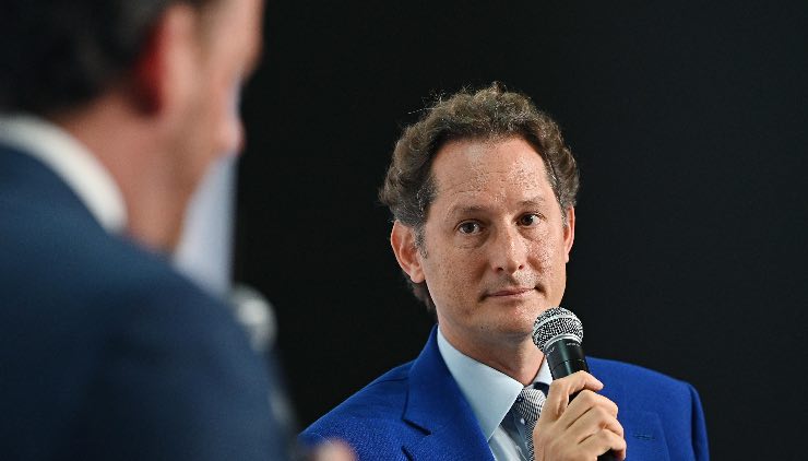 Ferrari Borsa perdite John Elkann
