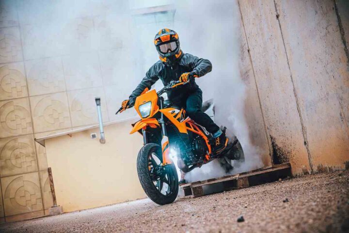 KTM 390 SMC-R 2025