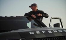 La Land Rover più mostruosa mai vista: sembra un camion, è progettata per affrontare le dune del deserto