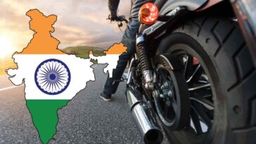 KTM novità Moto Bajaj