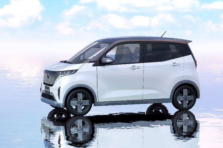 Nissan Sakura Ao Solar Extender