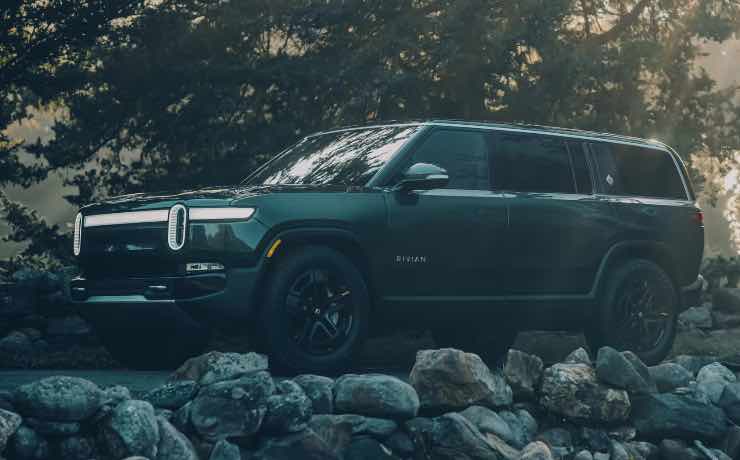 Rivian Auto Apple Car Play