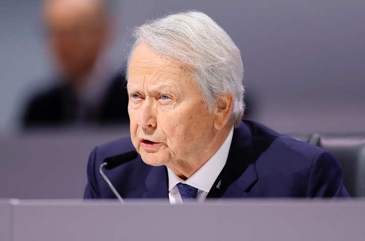 Wolfgang Porsche tunnel garage