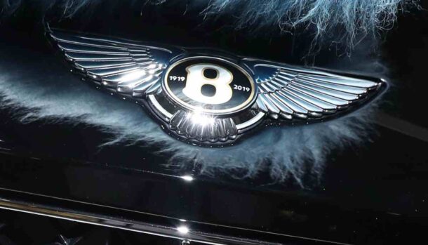 Una Bentley preparata per fare la Bugatti