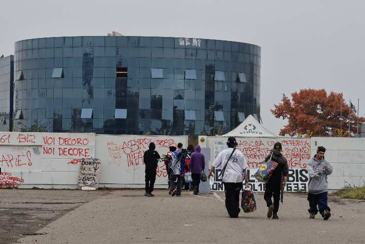 Fabbrica Blu rave abusivo
