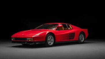Ferrari Testarossa Monospecchio da 150.000 euro